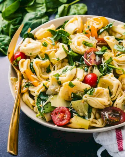 Salada de tortellini