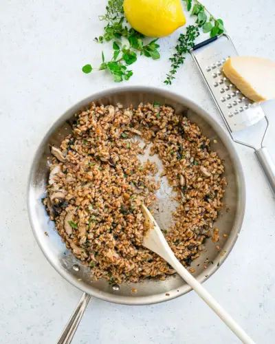Farro com cogumelos