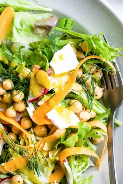Salada Califórnia com Vinagrete de Óleo de Abacate | Yumpulse