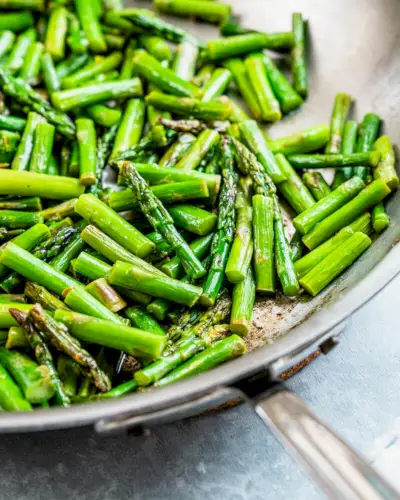 Sautierter Spargel