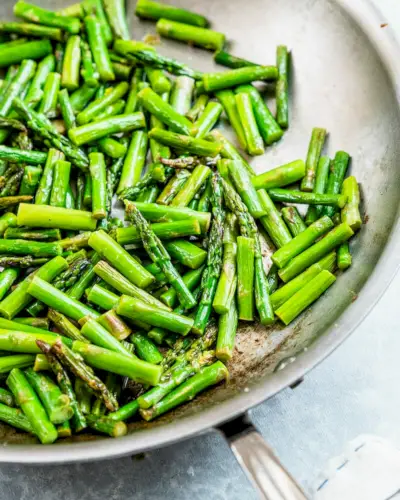 Sautierter Spargel