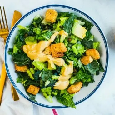 Salada césar vegana