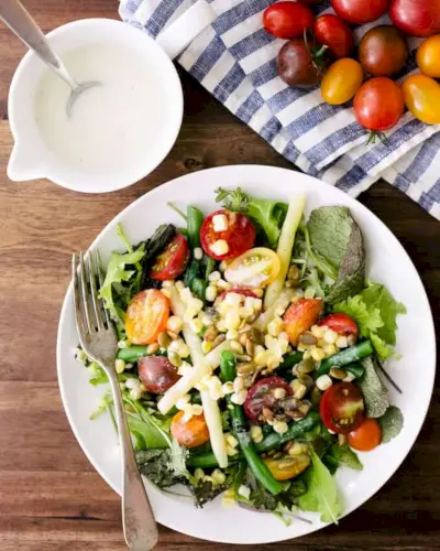Insalata di verdure estive