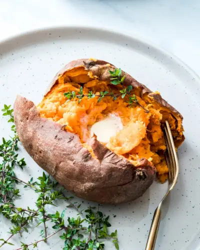 Como cozinhar batata doce no microondas