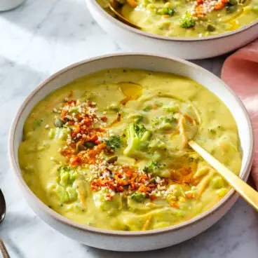 Sopa vegana de brócolis