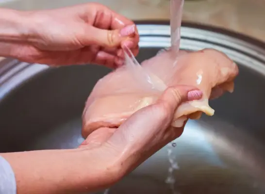 wash chicken