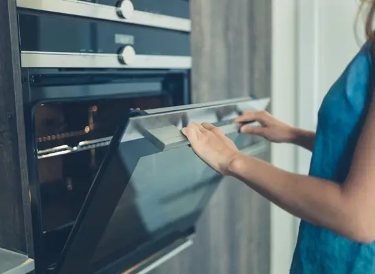slamming oven door