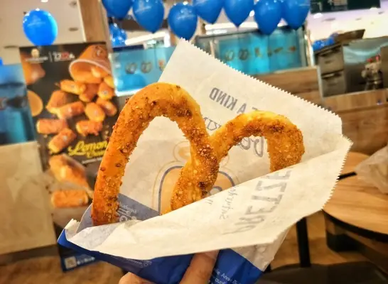 auntie anne