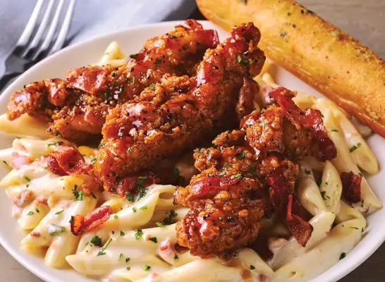 Four cheese mac and cheese and chicken tenders from Applebee