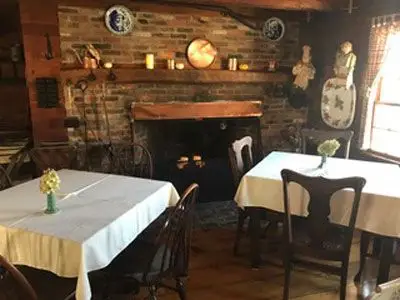 Squire Tarbox Inn