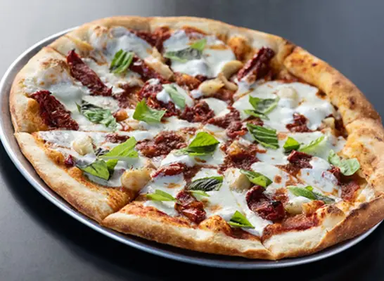 Margarita pizza from Yard House
