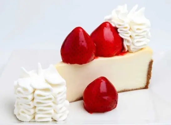 grand lux cafe cheesecake