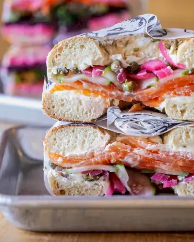 Sandwich bagel de The Lox Bagel Shop