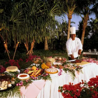 המנגל הטוב ביותר: Paradise Cove