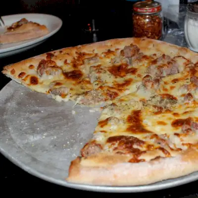 Melhores pizzarias dos EUA: Santarpio