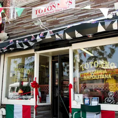 Melhores pizzarias nos EUA: Totonno