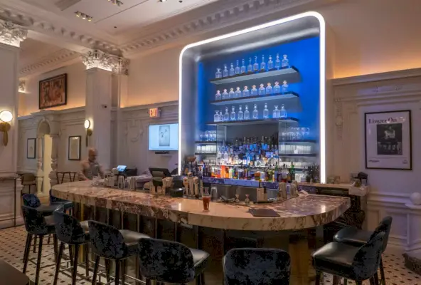 Modrý bar v hotelu Algonquin v New Yorku