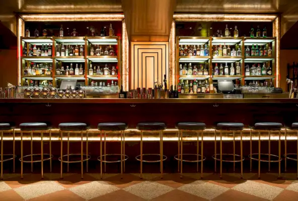 Pohled na bar v Midnight Rambler Bar v The Joule
