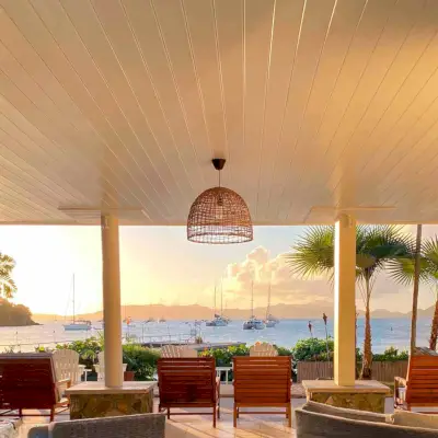 La vista de Caneel Bay desde ZoZo's