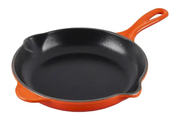 Amazon Le Creuset Klassische Bratpfanne mit Gusseisengriff