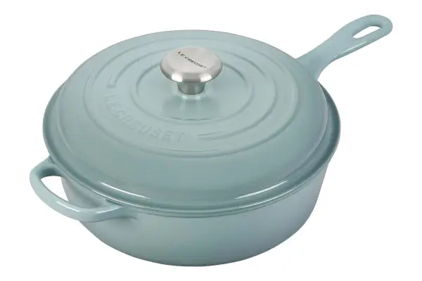 Amazon Le Creuset Signature Cassadou aus emailliertem Gusseisen