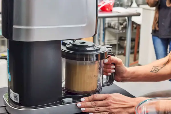 Whynter ICM-220CGY 2-štvrťový automatický kompresorový výrobník zmrzliny