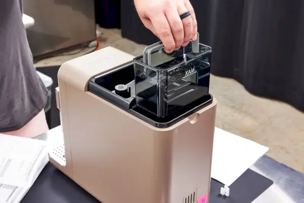 Máquina de café média totalmente automática SMEG