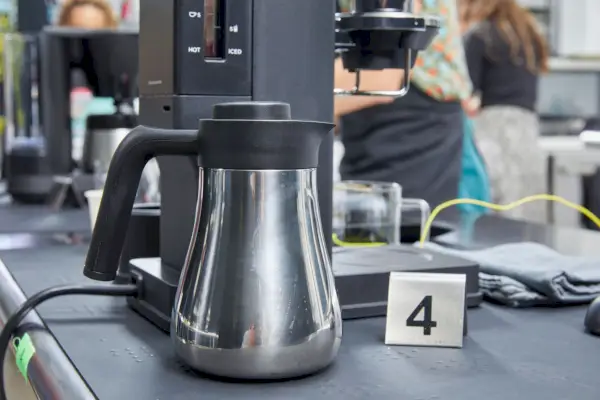 Máquina de café expresso Breville Barista Touch Impress com moedor