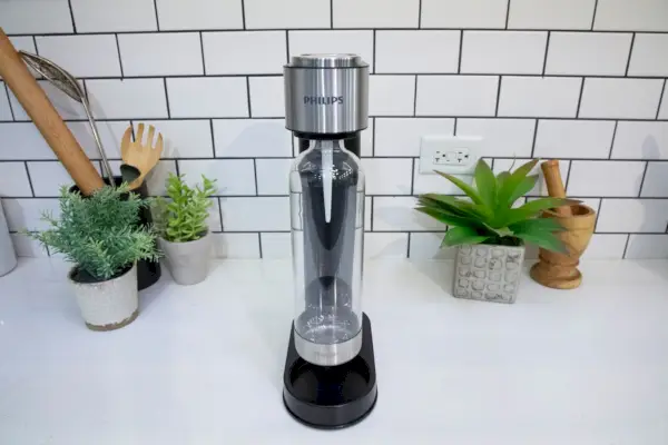 Prémiový výrobník perlivej a seltzerskej vody Aarke Carbonator III
