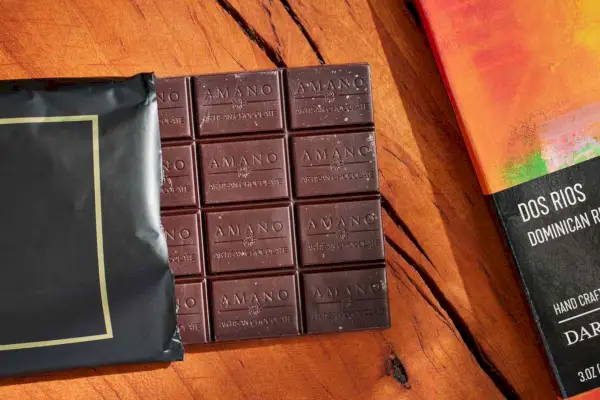 Barra de chocolate amargo Amazon Divine Chocolate 85%