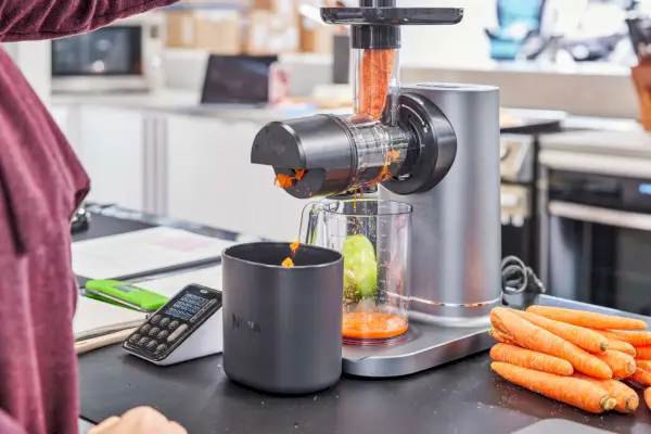 Odšťavovač Ninja JC151 NeverClog Cold Press