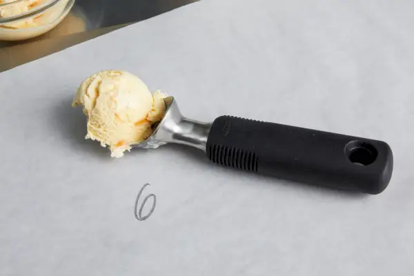 Łyżka do lodów OXO Good Grips ze stali nierdzewnej