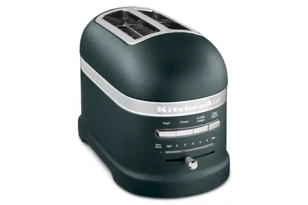 Black Friday Target Hearth & Hand avec grille-pain automatique à 2 tranches Magnolia KitchenAid Pro Line Series