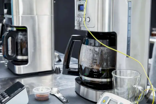 Programovateľný kávovar Cuisinart PerfecTemp na 14 šálok (DCC-3200P1)