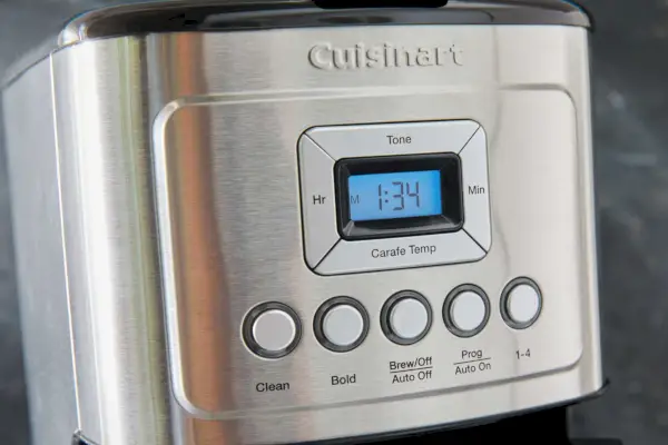 Programovateľný kávovar Cuisinart PerfecTemp na 14 šálok (DCC-3200P1)