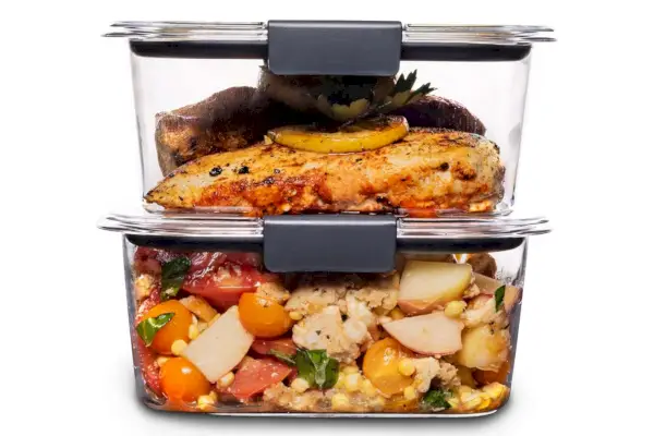ラバーメイド ブリリアンス BPA フリー食品保存容器 蓋付き