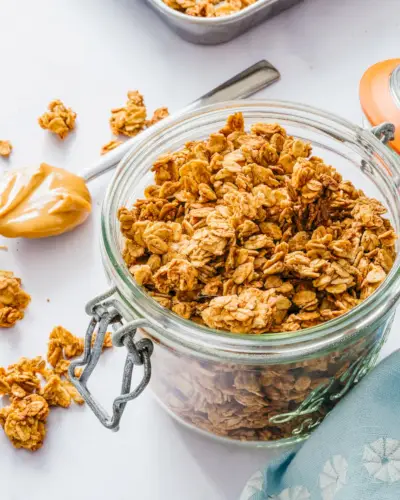 Granola z arašidového masla