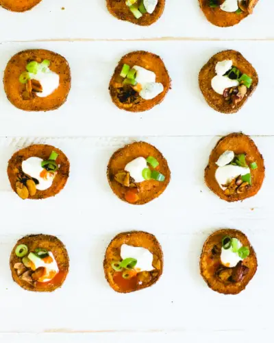 Rodadas de batata doce carregadas e saudáveis