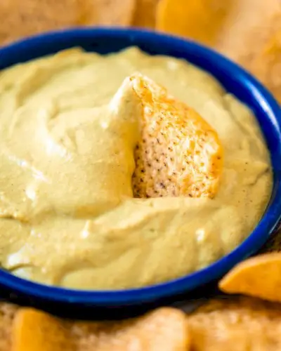 Receita saudável de molho de queijo nacho vegano
