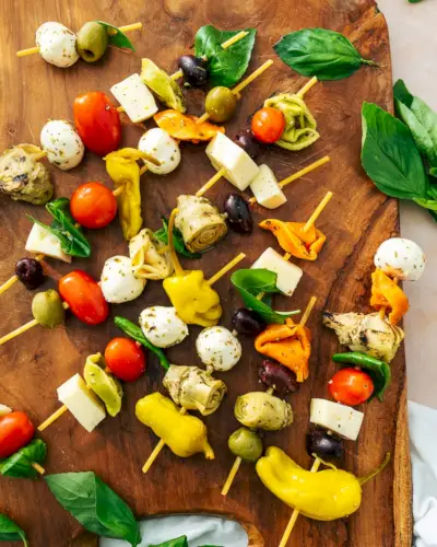 Brochetas de antipasto