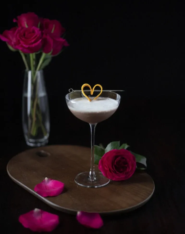 Leitfaden für Cocktailgarnituren mit Zitrusschalen' title=