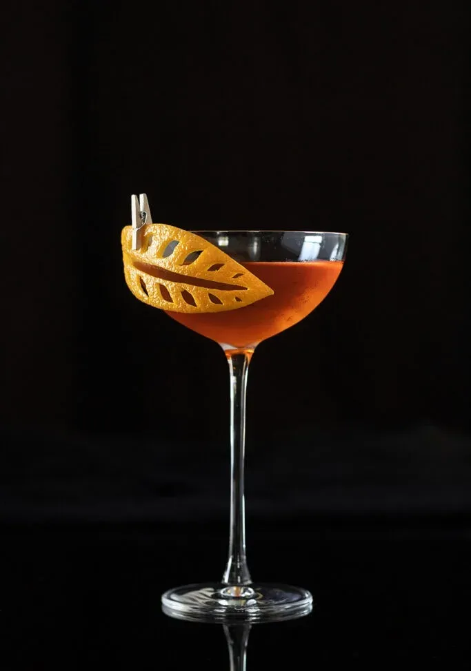 Leitfaden für Cocktailgarnituren mit Zitrusschalen