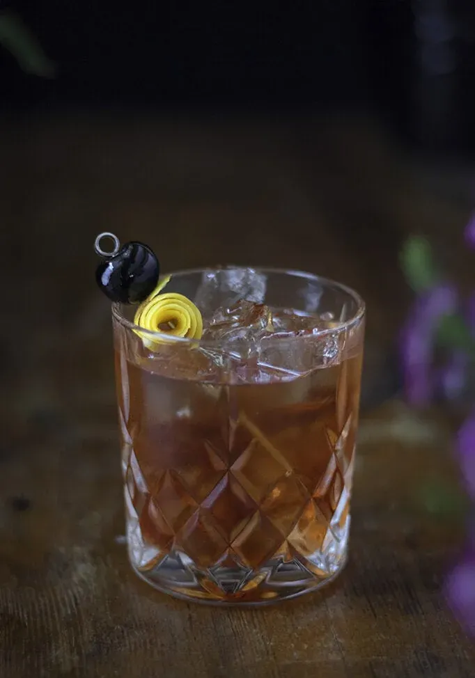 close-up do coquetel sazerac' loading='lazy' title=