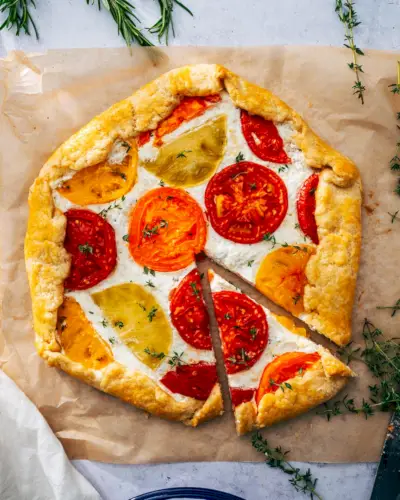 Pikantní rajčatová galette