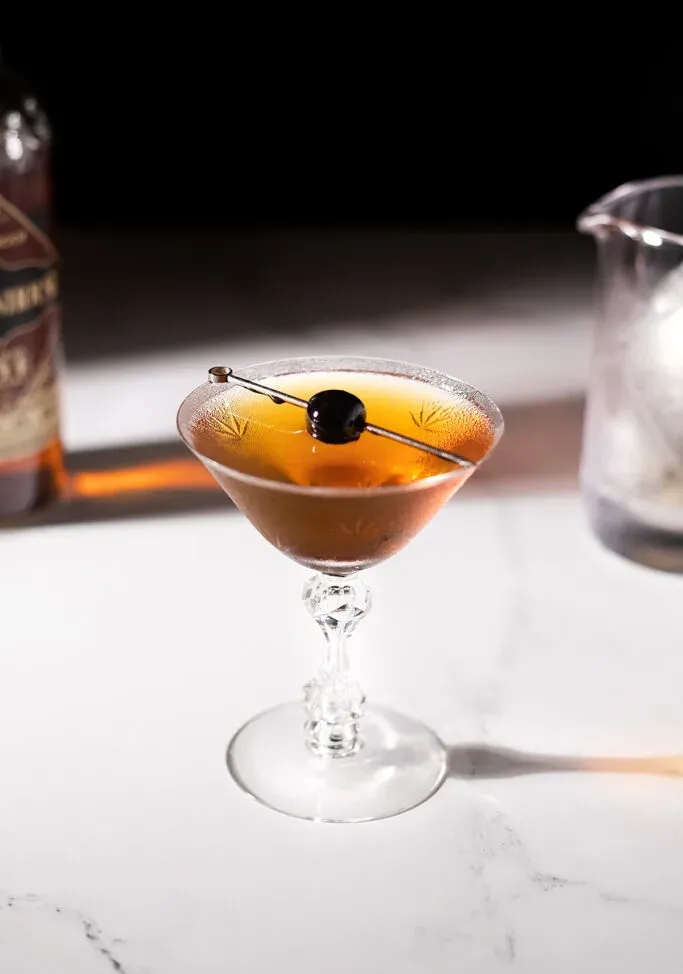 Classico cocktail di segale Manhattan