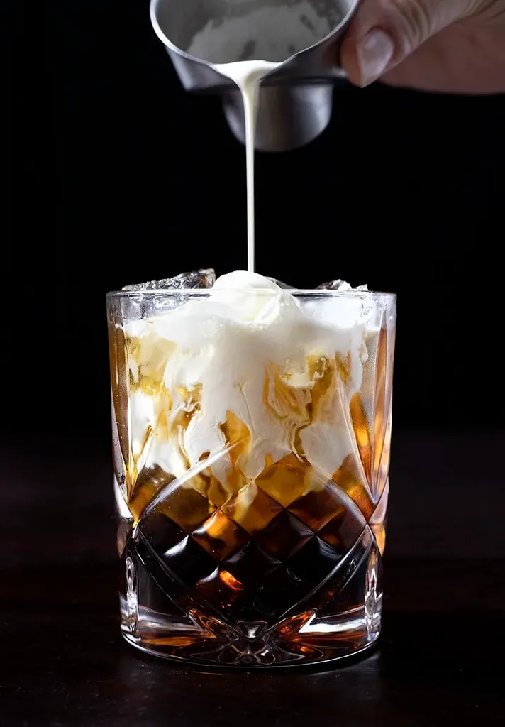 מתכון קוקטייל רוסי לבן קלאסי' loading='lazy' title=