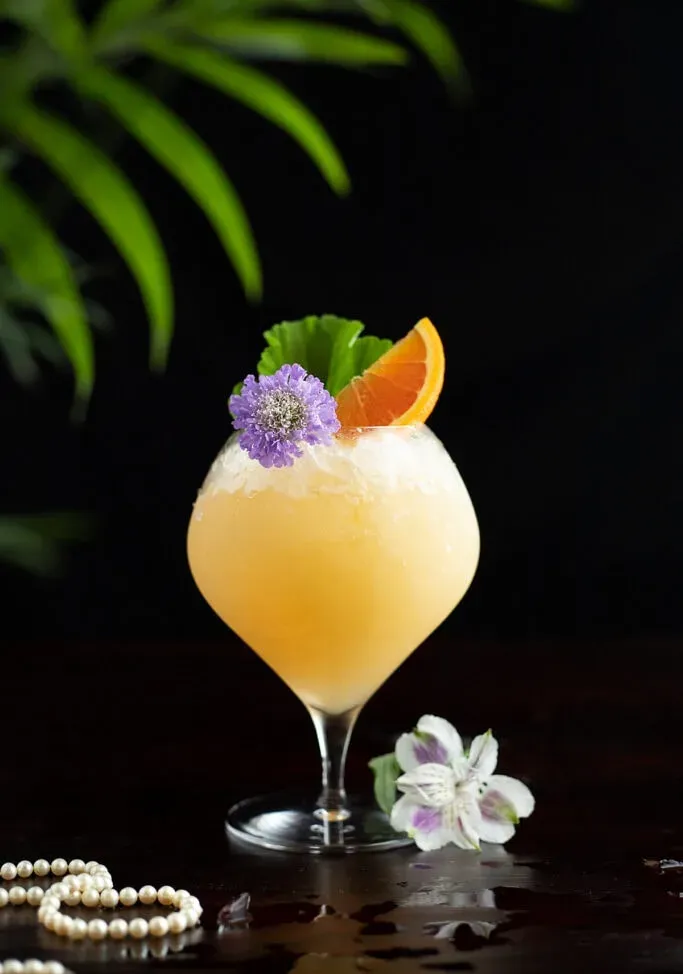 Coquetel Pearl Diver Classic Tiki (com mistura simplificada de gardênia)