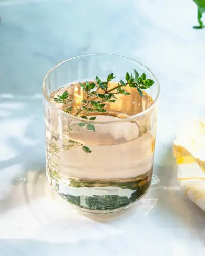 Rosé Spritzer