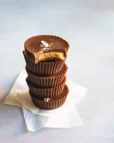 Coupes de beurre de cacahuète maison | comment faire des coupes au beurre de cacahuète