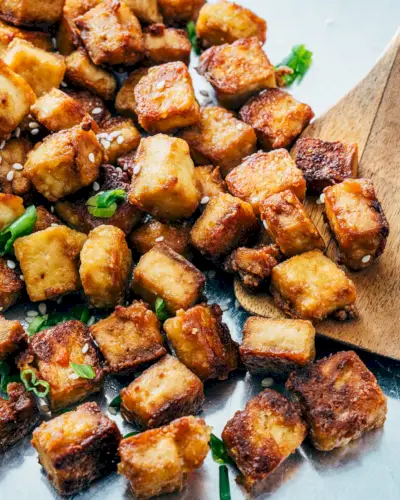 Tofu assado na assadeira.
